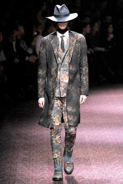 Look 31